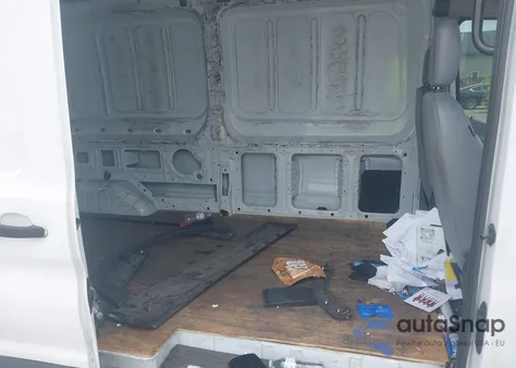 2019 Ford Transit-250 z USA, uszkodzony, nr VIN 1FTYR2XM6KKB14847